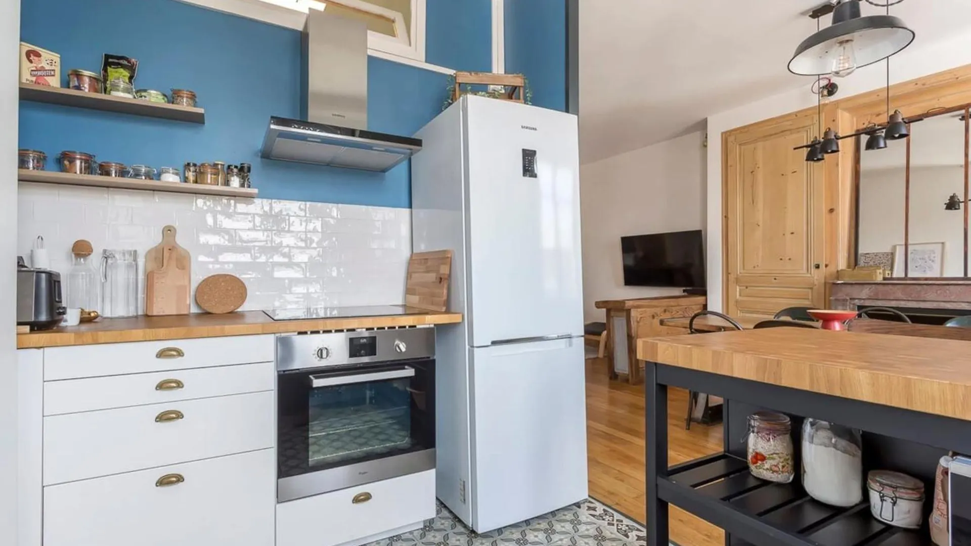 Hamac Suites - Le Renan Lyon 0*,  France